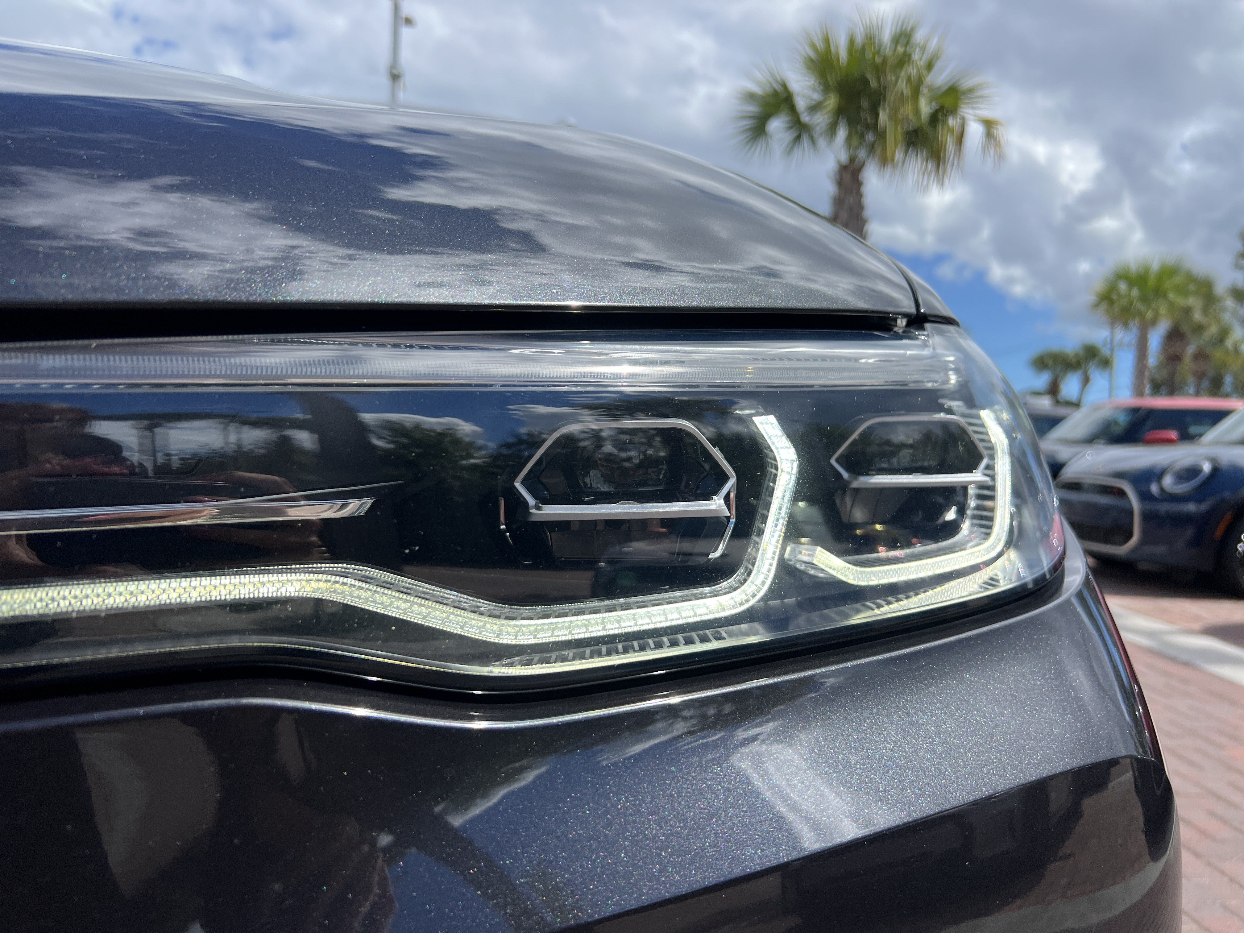 Used 2020 BMW X7 xDrive40i w/ Premium Package AWD/4WD image 6