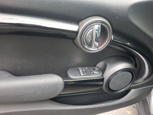 Used 2020 MINI Cooper S image 12