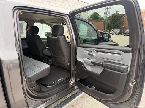 Used 2019 RAM 1500 Big Horn AWD/4WD image 16