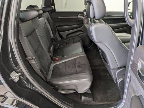 Used 2017 Jeep Grand Cherokee Altitude AWD/4WD image 33