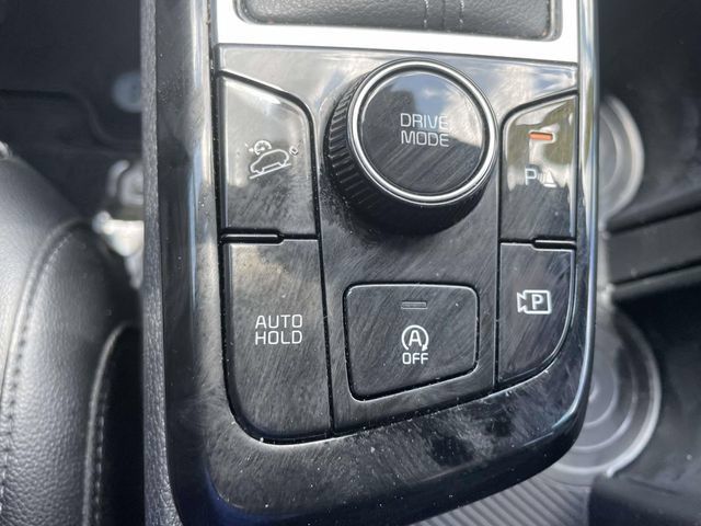 Certified 2025 Kia Sportage EX FWD image 32
