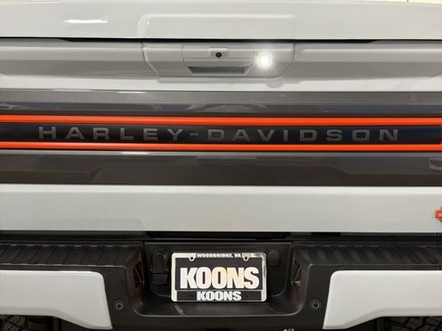 New 2026 Ford F250 Lariat w/ Black Appearance Package image 19