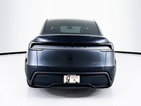 Used 2026 Tesla Model Y Long Range AWD/4WD image 8