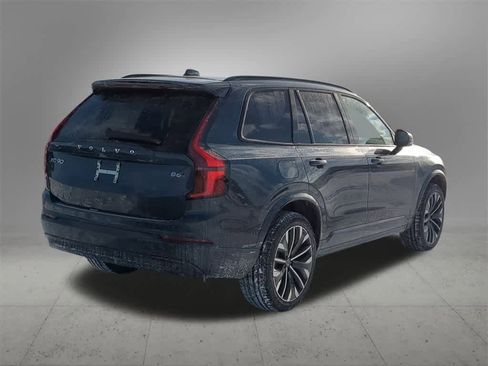 New 2026 Volvo XC90 B6 Ultra w/ Protection Package Premier image 6