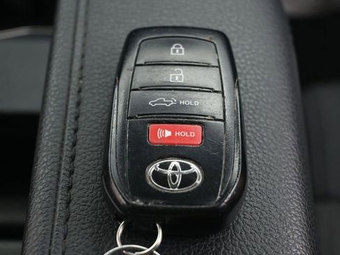 Used 2022 Toyota Tundra SR5 w/ TRD Off-Road Package image 18