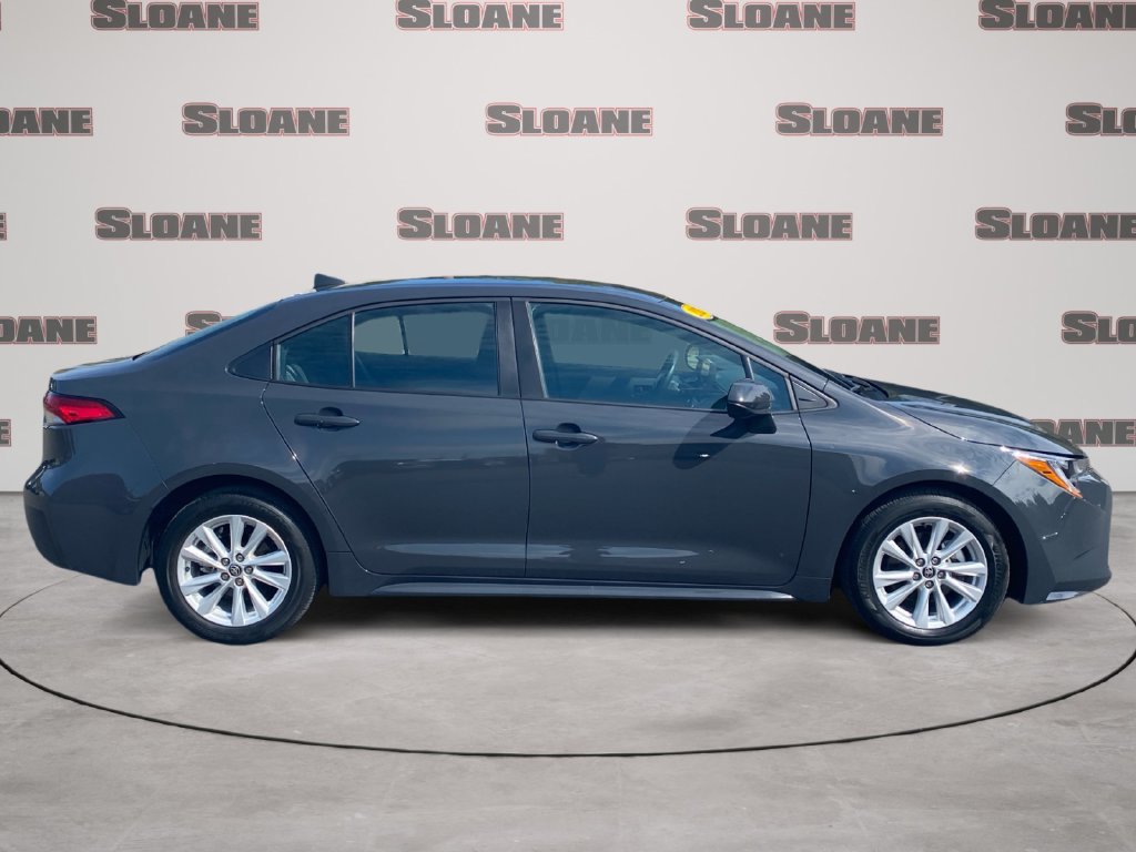Used 2025 Toyota Corolla LE w/ LE Premium Package FWD image 6