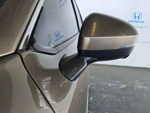 Used 2025 Nissan Kicks SR FWD image 49