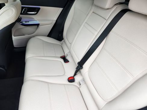 New 2026 Mercedes-Benz GLC 300 4MATIC image 12