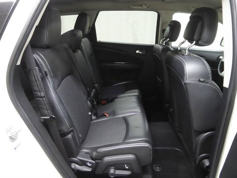 Used 2015 Dodge Journey Crossroad w/ Flexible Seating Group image 31