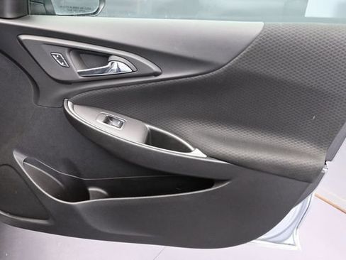 Used 2025 Chevrolet Malibu LT FWD image 32
