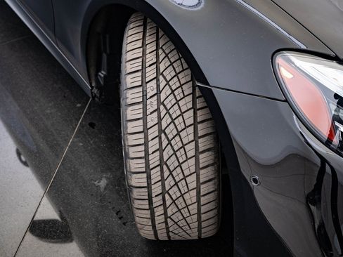 Used 2018 Mercedes-Benz E 400 4MATIC Sedan image 41