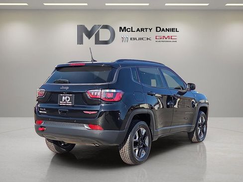 Used 2018 Jeep Compass Trailhawk image 5