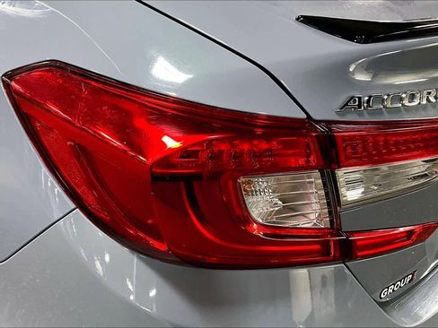 Used 2022 Honda Accord Sport image 25