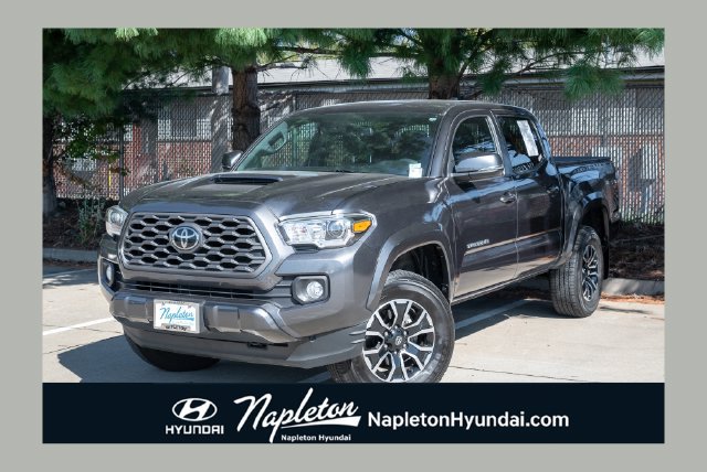 Used 2022 Toyota Tacoma TRD Sport AWD/4WD image 1