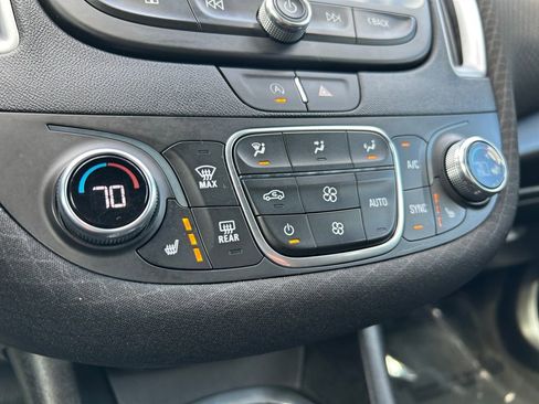 Used 2024 Chevrolet Malibu LT w/ Midnight Edition image 36