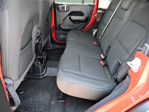 Used 2021 Jeep Wrangler Unlimited Sport AWD/4WD image 13