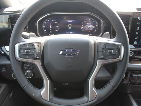 New 2026 Chevrolet Silverado 1500 LT Trail Boss w/ Convenience Package II AWD/4WD image 12