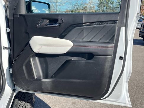 Used 2024 GMC Canyon AT4X image 24