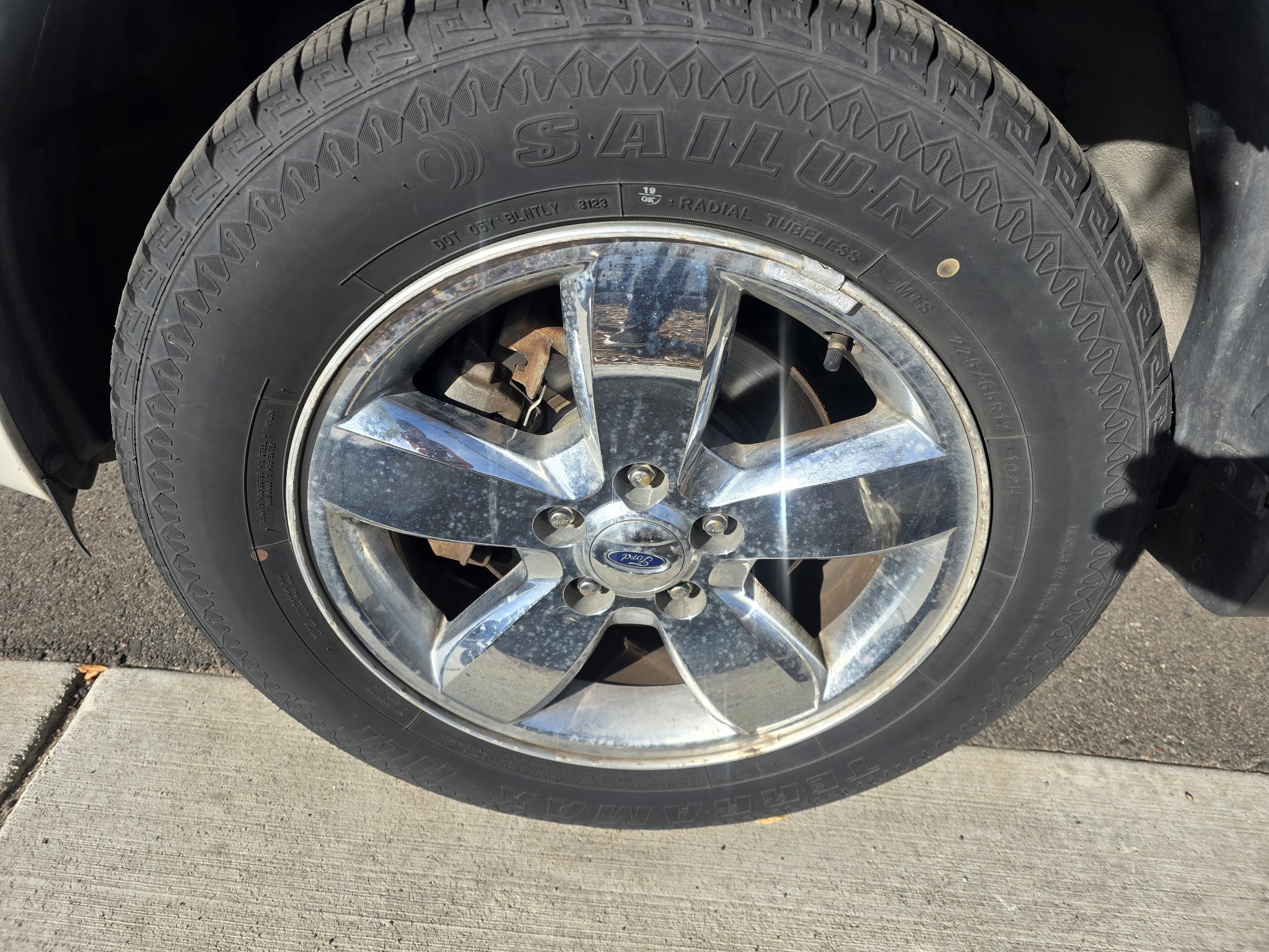Used 2012 Ford Escape Limited AWD/4WD image 9