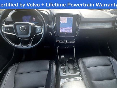 Certified 2025 Volvo XC40 B5 Core image 19