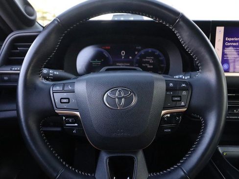 Used 2025 Toyota Crown Platinum image 12