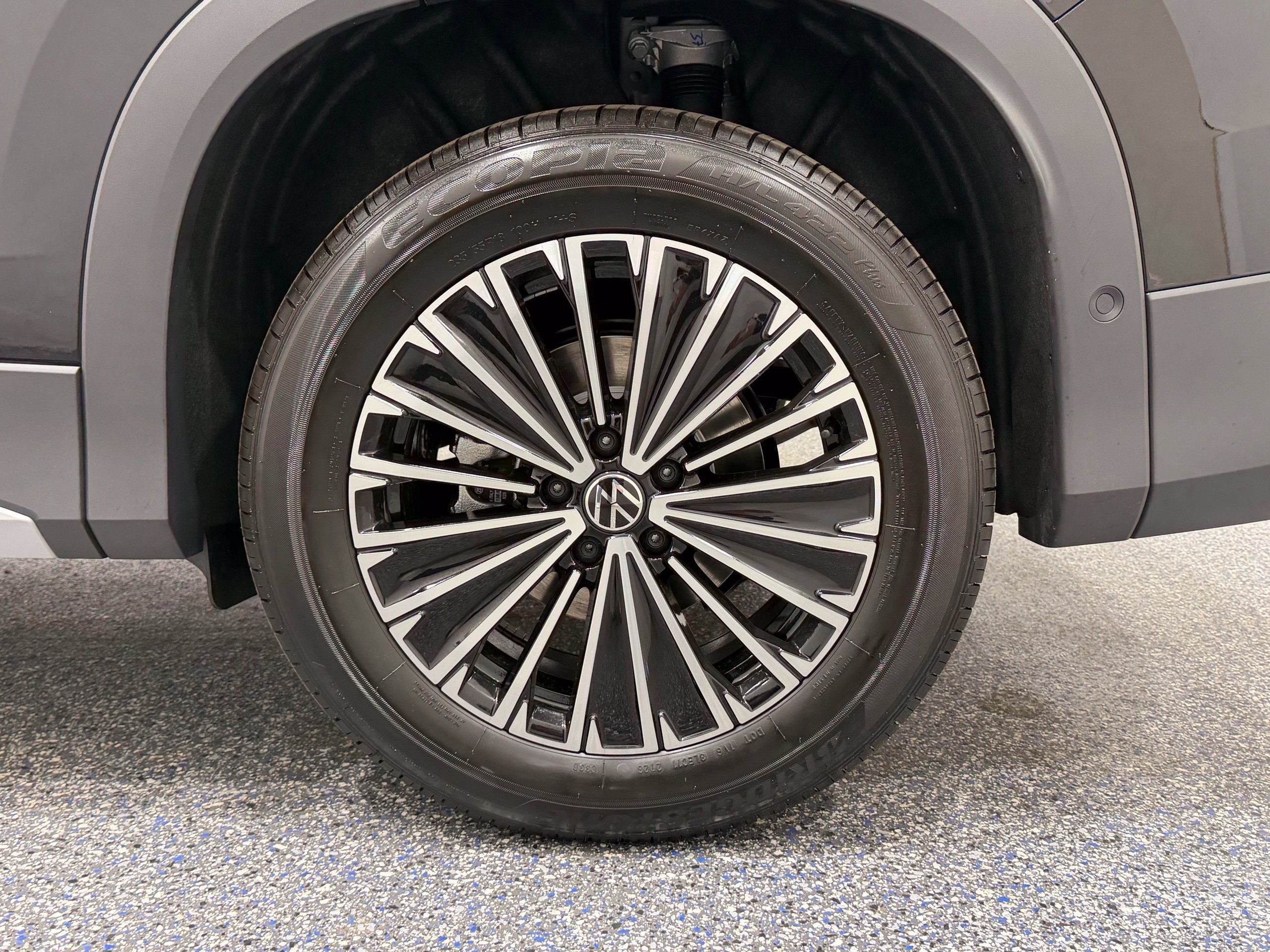 New 2026 Volkswagen Tiguan S FWD image 12