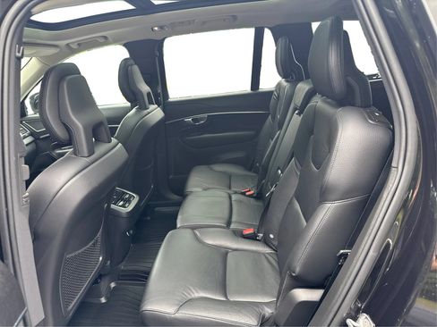 Used 2020 Volvo XC90 T6 Momentum w/ Protection Package Premier AWD/4WD image 13