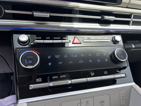 New 2026 Hyundai Santa Fe Limited FWD image 29