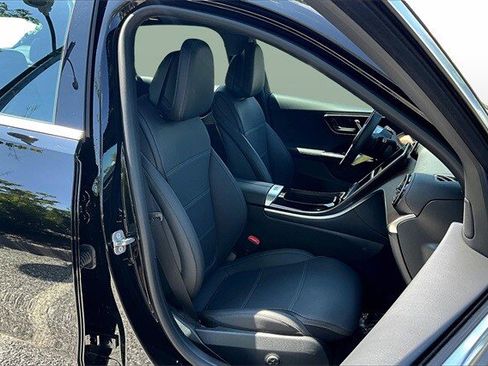 Certified 2025 Mercedes-Benz C 300 4MATIC Sedan image 32