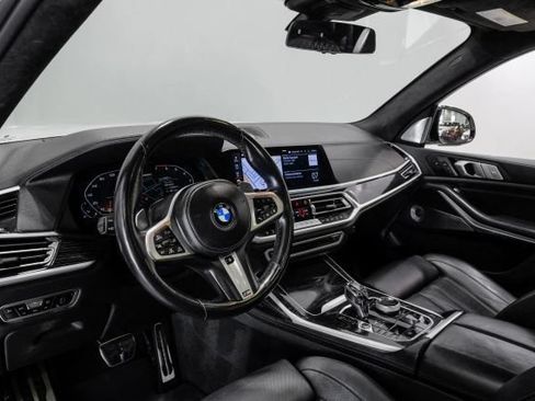 Used 2021 BMW X7 M50i w/ Dynamic Handling Package AWD/4WD image 3