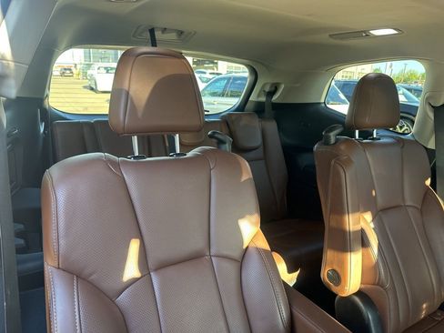 Used 2019 Subaru Ascent Touring w/ Popular Package #2A image 20