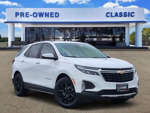 Used 2024 Chevrolet Equinox LT w/ LPO, Floor Liner Package image 1