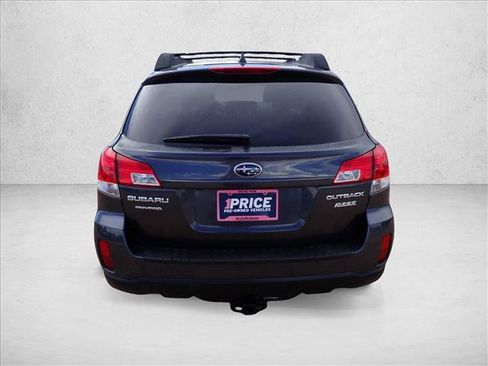 Used 2011 Subaru Outback 2.5i Limited w/ PWR Moonroof Pkg AWD/4WD image 3