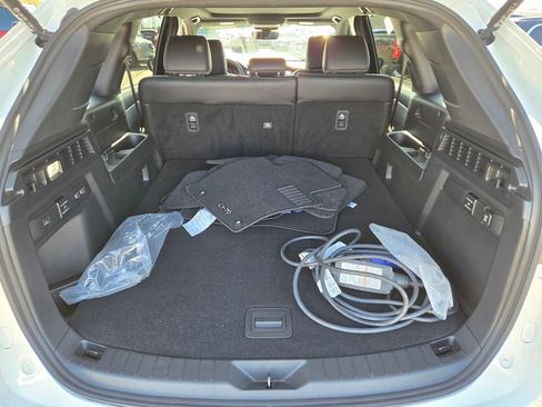 Used 2025 MAZDA CX-70 Plug-In Hybrid w/ Premium Plus AWD/4WD image 18