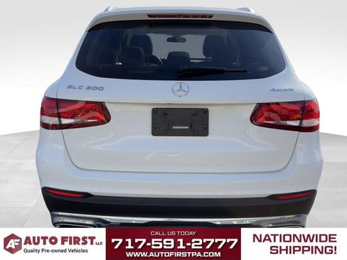 Used 2018 Mercedes-Benz GLC 300 4MATIC image 4