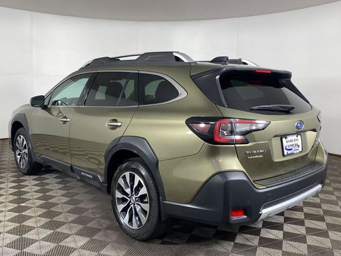 Used 2024 Subaru Outback Touring AWD/4WD image 8