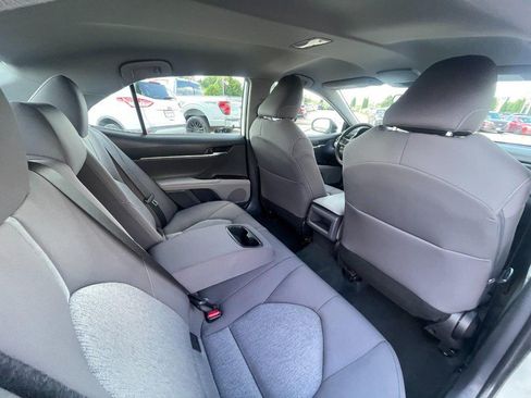 Used 2022 Toyota Camry LE FWD image 10