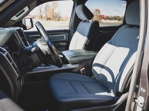 Used 2021 RAM 1500 Big Horn image 23