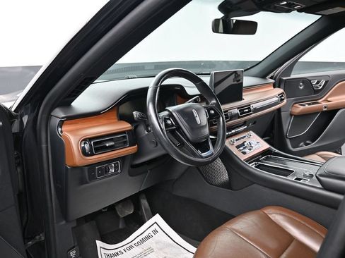 Used 2020 Lincoln Aviator Reserve w/ Class IV Trailer Tow Package AWD/4WD image 8