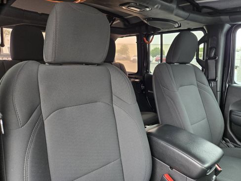 Certified 2021 Jeep Wrangler Unlimited Sport image 30