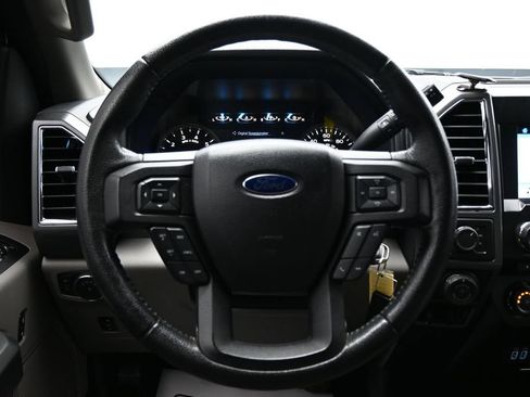 Used 2016 Ford F150 XLT w/ Equipment Group 302A Luxury AWD/4WD image 13