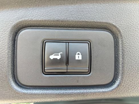 Certified 2024 Nissan Pathfinder Platinum AWD/4WD image 7