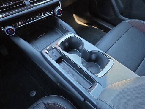 New 2025 Chevrolet Equinox EV RS image 25