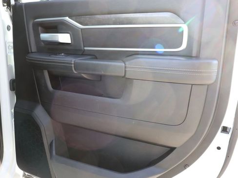 Used 2024 RAM 3500 Big Horn image 11