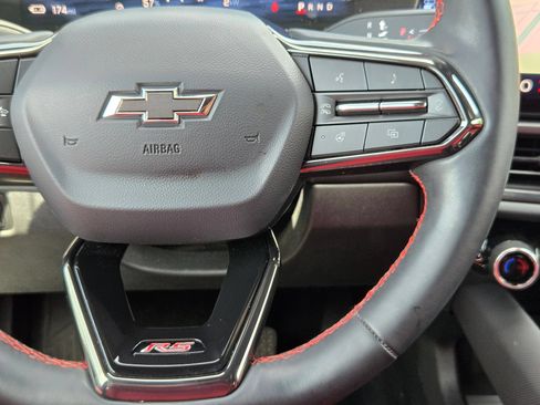 Used 2025 Chevrolet Equinox EV RS FWD image 22