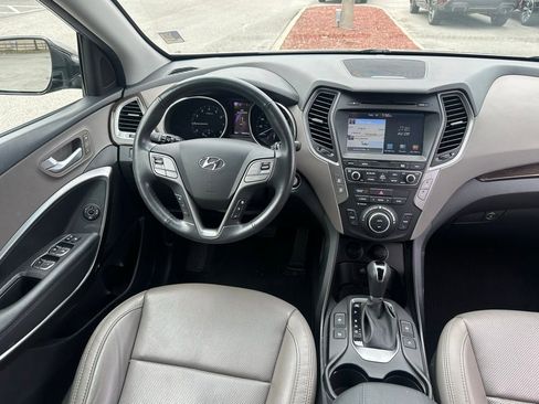 Used 2017 Hyundai Santa Fe Sport image 22