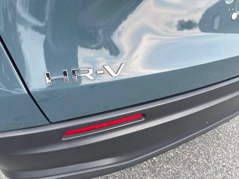 Used 2025 Honda HR-V LX image 7