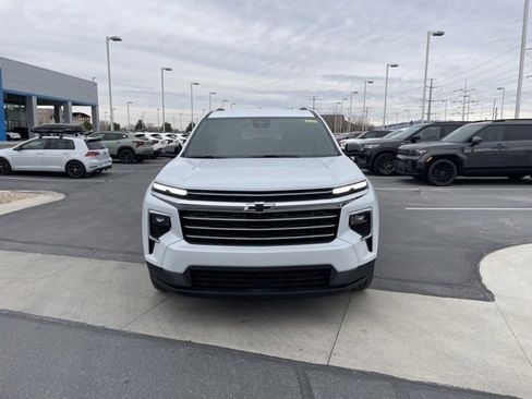 New 2026 Chevrolet Traverse LT w/ Driver Confidence Package image 31