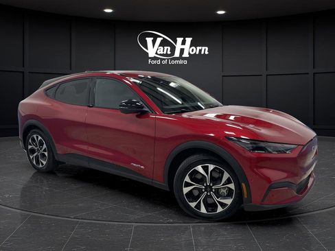 Used 2024 Ford Mustang Mach-E Select image 1