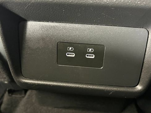 Used 2024 Nissan Rogue SV FWD image 32